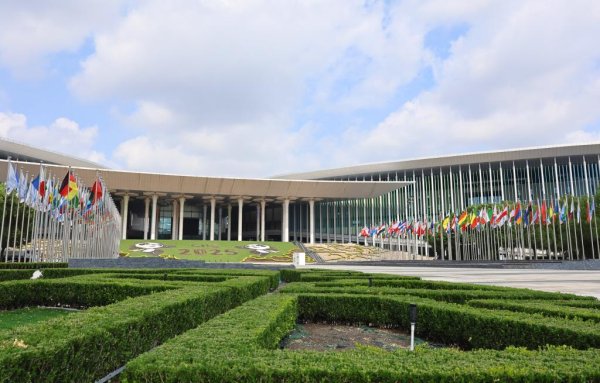 联华配资 人工智能驱动&#32;绿色低碳领航——第八届进博会将成为观察全球产业升级新窗口